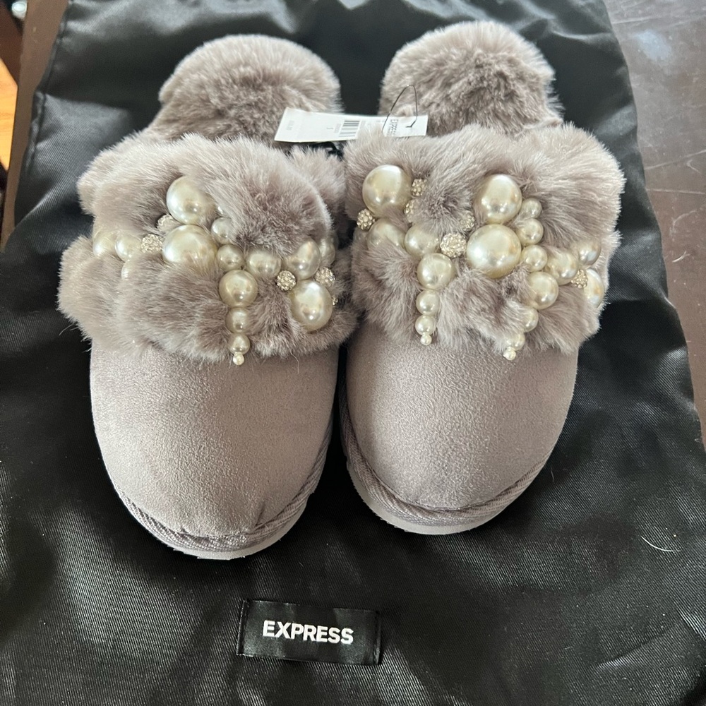 Express slippers gray